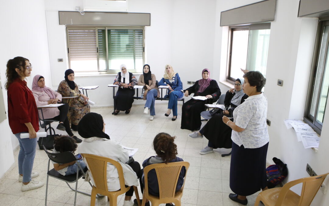 L’association Alrowwad lance une formation aux premiers secours pour les femmes du camp d’Aida